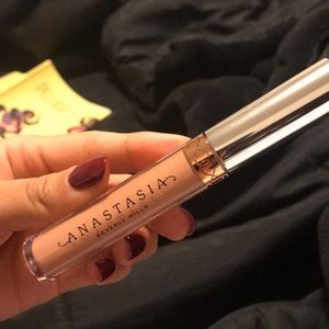 ABH Liquid Lipstick-Stripped